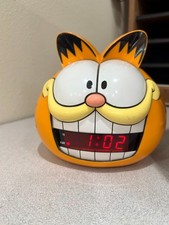 1991 Garfield Alarm Clock Plug-in / Batteries Tested Years of Shelf Display Only picture