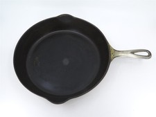 Antique 1906-1916 GRISWOLD Cast Iron 8 Heat Ring Erie 704 Skillet Pan picture