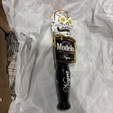 Modelo Negra Day Of The Dead Sugar Skull 11