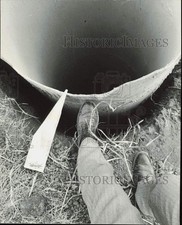 Press Photo Open shaft dug for construction of Canal Route bridge at 17th Street picture