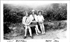 New Buffalo Michigan Cute Flapper Girls Fashion Tennis 1920s Vintage Photo picture