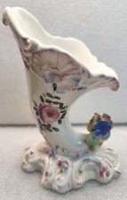 VTG Italy Hand Painted Porcelain Fluted Vase W/Applied Capodimonte Flowers 6.5