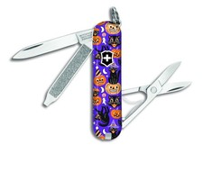 Victorinox Swiss Army HALLOWEEN BLACK CAT CLASSIC SD Knife Multi Tool RH219 picture