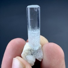 23 Cts Natural Aquamarine Crystal from Pakistan Rare Quality 40x13x12 mm. picture