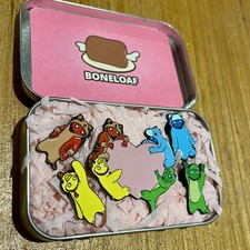 Gang Beasts Boneloaf ‘Butcher’s Friend’ Pin Badges Meat Flavour Pastilles V Rare picture