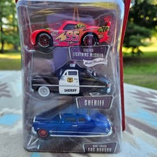 Dirt Track Gift Pack-Disney Pixar Cars-Cactus McQueen, Sheriff, Doc Hudson picture
