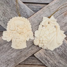 Vintage 1995 Roman Inc Flower & Fruit Basket Ornaments Set Cream Resin Gifts picture