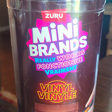 ZURU Mini Brands Vinyl Sealed Capsule Blind Pack (8 Records + 2 Surprises) picture