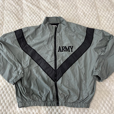 US Army IPFU Jacket Medium Regular Gray PT Physical Fitness 8415-01-465-4832 picture