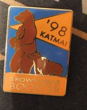 Alaska Katmai National Park 1998 Brown Bear Booster Award Lapel Pin Brooks Camp picture
