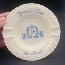Vintage Harkerware Fontainebleau Hotel Miami Beach Ceramic Ashtray 5” EUC Rare picture