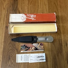  1980’s Gerber Blackie Collins River Master 5301 Clip-Lock Boot Knife in Box  picture