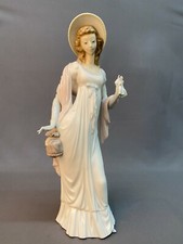 Lladro DAINTY LADY #4934 Glossy 14