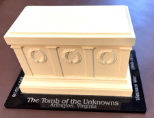 VINTAGE TOMB OF THE UNKNOWN SOLDIER ARLINGTON NATL. CEMETERY VIRGINIA SOUVENIR picture