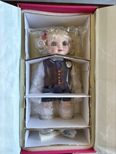 Marie Osmond Magic Kingdom Tour Guide Adora Belle Doll NRFB Rare picture