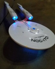 STAR TREK *1 Enterprise 1701 Nice Enterprise 1701 from 2000's lights and stand* picture