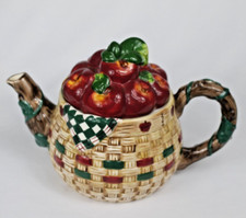 Vintage Young’s Heartfelt Kitchen Creations Ceramic Apple Basket Teapot 1999 picture