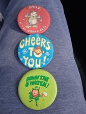 VTG Hallmark Fabric Button Barback Flair 2
