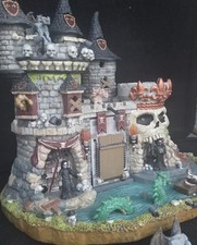 Lemax Medi-evil Castle Spooky Town Halloween Village Building UNTESTED SEE PICS picture