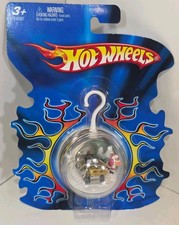 2005 Hot Wheels Happy Holidays Gold Low Rider Hydraulic Car Plus  Santa  picture