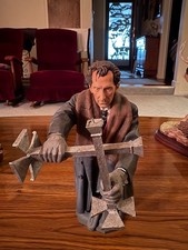 DEFECTIVE TITAN MERCHANDISE RARE HAMMER HORROR PETER CUSHING AS DR VAN H G3D picture