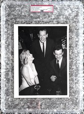 1960 Marilyn Monroe “The Joy Behind the Icon