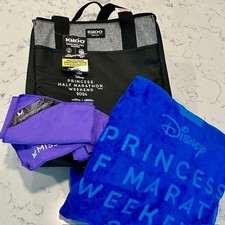 Disney Princess Half Marathon 2024 Igloo Insulated Cooler Bag & Towel Set - Rare picture