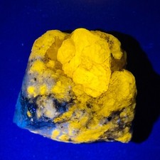183 Carat Top Quality Natural Fluorescent Wernerite Scapolite Crystal Specimen picture