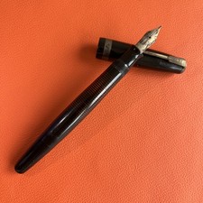 Vintage Parker Vacumatic Fountain Pen 14K Gold Nib Black Striated c1940s picture
