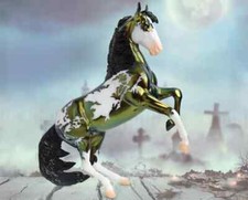 Breyer NEW * Maelstrom * 2022 Halloween Desatado Traditional Model Horse picture