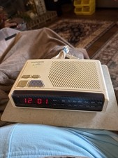 Vintage Magnavox Clock Radio AJ-3180 The Nightline Vintage White- Tested picture