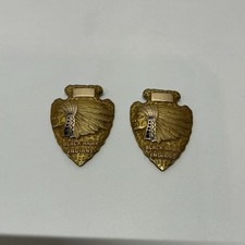 2 Vintage Gold Filled Black Hawk Indians Arrowheads 1.5” x 1” Nice Detail picture
