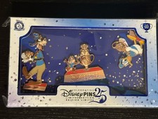 Disney Parks Celebrating 25 Years Goofy Chip & Dale Donald LE 900 3 Pin Box Set picture