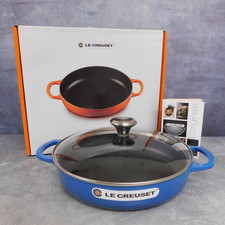 Le Creuset Signature Cast Iron 11 Inch Everyday Pan with Lid in Marseille - New picture