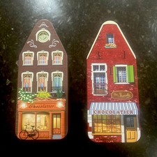 2 Chocolatier Collectible London Tins 7.5” Long Created by Amplitude LHOU/12 &15 picture