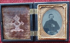 CIVIL WAR AMBROTYPE PHOTO CONFEDERATE SOLDIER DOUBLE ARMED PISTOLS  IDENTIFIED picture