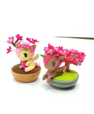 Tokidoki Botanical Bonsai Unicorno Plum Blossom & Bougainvillea Bonsai picture