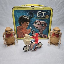 Vintage 1982 E.T. Lunch Box Lot 2 Figures Elliott Bicycle Bike Extra Terrestrial picture