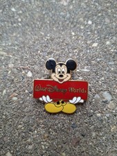 Vintage Walt Disney World Mickey Mouse Holding Red Sign lapel/trading pin picture