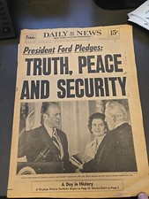 Newspaper *PRESIDENT FORD PLEDGES* --Aug 10 1974-- New York Dailey--Original picture