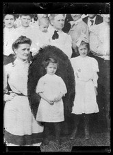 Photo:Unidentified Group Portrait Child Woman Men ca 1873-1916 picture