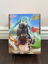 BRAND NEW Hatsune Miku Outdoor Fashion Taito Figure - Piapro Characters picture