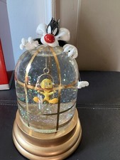 SUPER RARE Goebel WB Looney Tunes Puddy Tat Trouble Music Box Snowglobe NEW picture