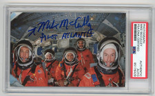 MIKE MCCULLEY Signed Crew Photo - NASA Astronaut STS 34 Pilot Atlantis - PSA picture