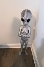 Female Women Mad Alien 3 Feet Tall  picture