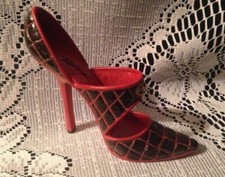 JUST THE RIGHT SHOE - SUPER LUXE picture