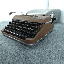 Olympia SM3 De Luxe Typewriter 1958 Brown Serviced New Ribbon 11 cpi Elite Case picture