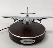 Bradford Exchange World War II Levitating B-17 Flying Fortress.Working &Orig Box picture