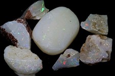 Australian Opal Coober Pedy 65 Carats 13g Color Flash picture