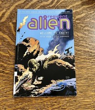 Resident Alien #1 (Dark Horse Comics February 2013) picture